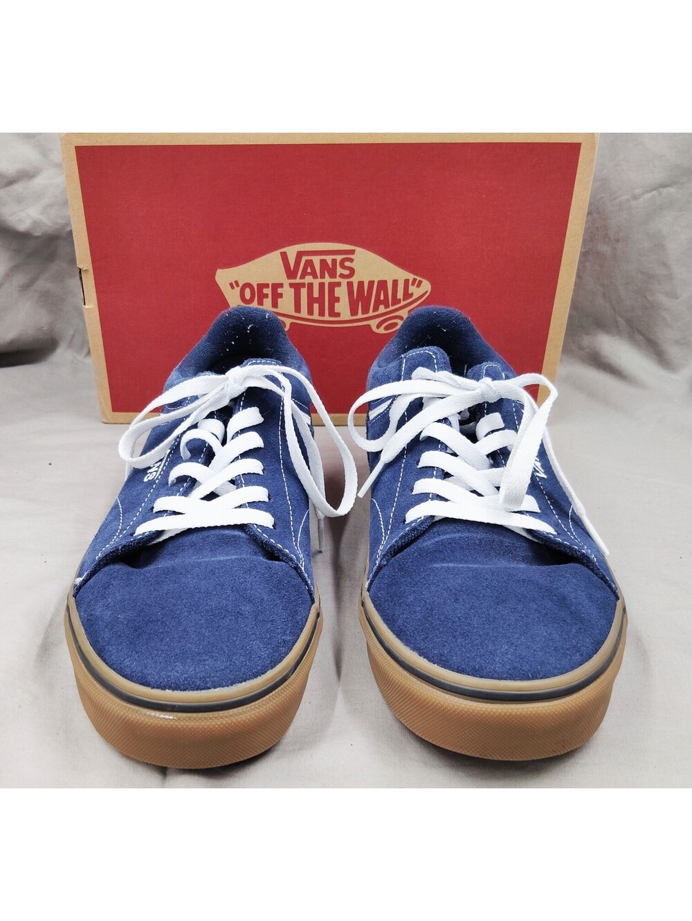 Vans Seldan VN0A4TZELSY Mens 9 Dress Blues Navy Suede Gum Shoes w/ Box